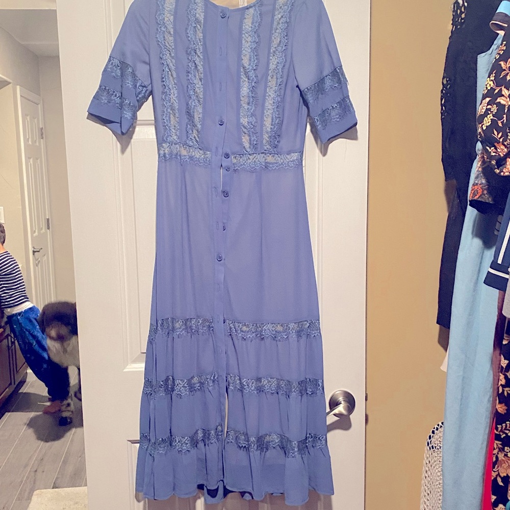 Beautiful Blue Midi Dress from Bohme Size Small
